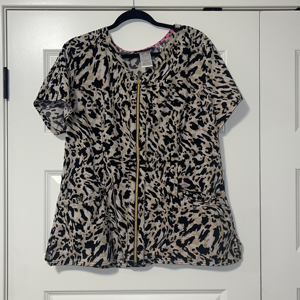 HeartSoul Leopard Scrub Top